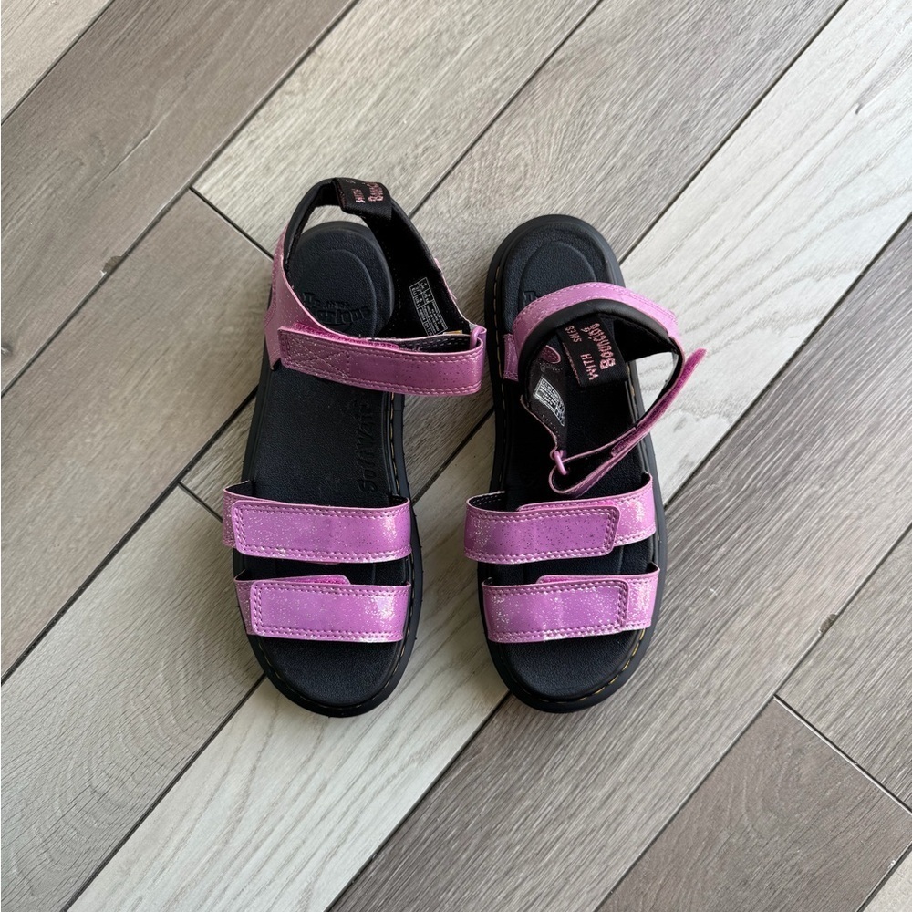 Dr. Martens Junior Pink Three Strap Klaire
Glitter Sandals